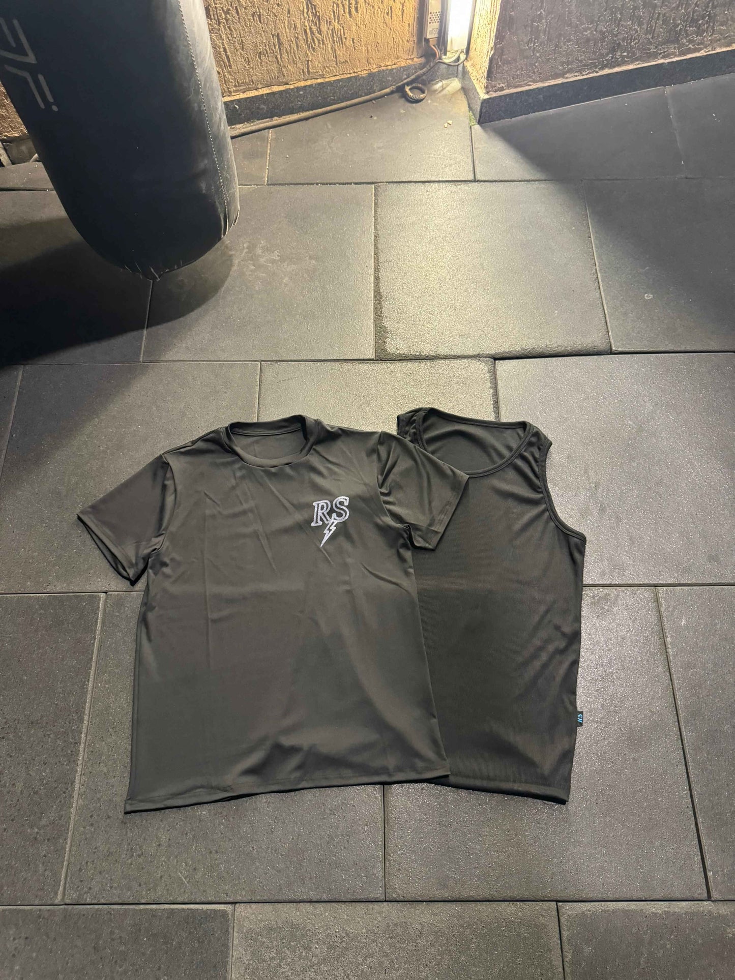 Tank top & Thunder shirt